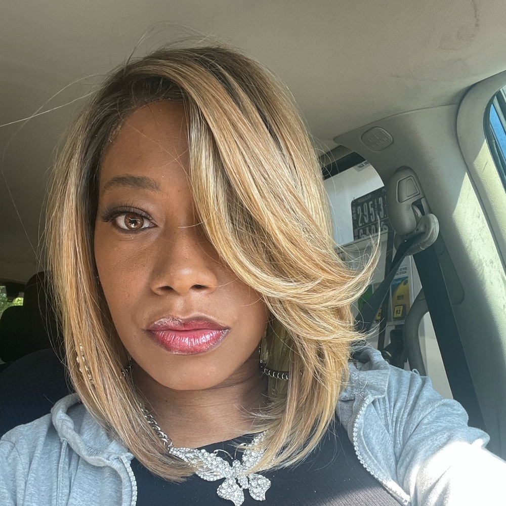 Meet your Posher, Yvonne